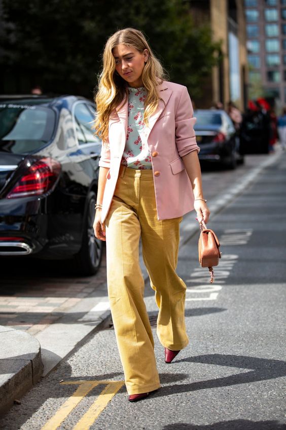 Comment porter le pantalon rose - Sleepy Kate