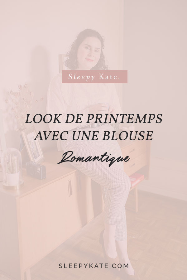 Inspiration de tenue pour femme: Look de printemps avec une blouse blanche brodée à volants! Une jolie pièce qui s'accorde parfaitement à plusieurs autres basiques dans notre garde-robe! #modefemmes #sezane 